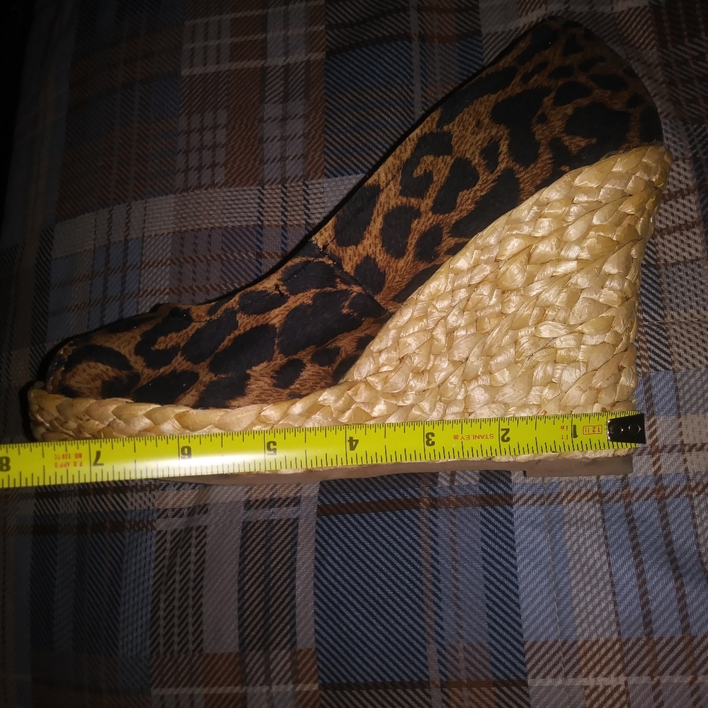 🖤🐆Express Cheetah Wedges🖤 - Picture 5 of 13